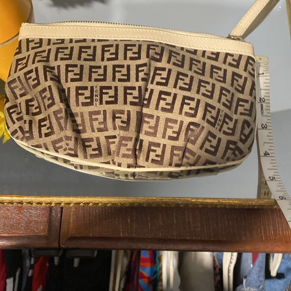 Fendi wristlet - Picture 11 of 11